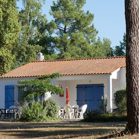 Ulvf Les Hibiscus Hotel Saint-Jean-de-Monts Exterior photo