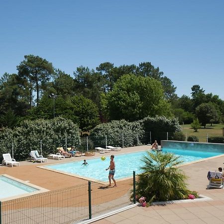 Ulvf Les Hibiscus Hotel Saint-Jean-de-Monts Exterior photo